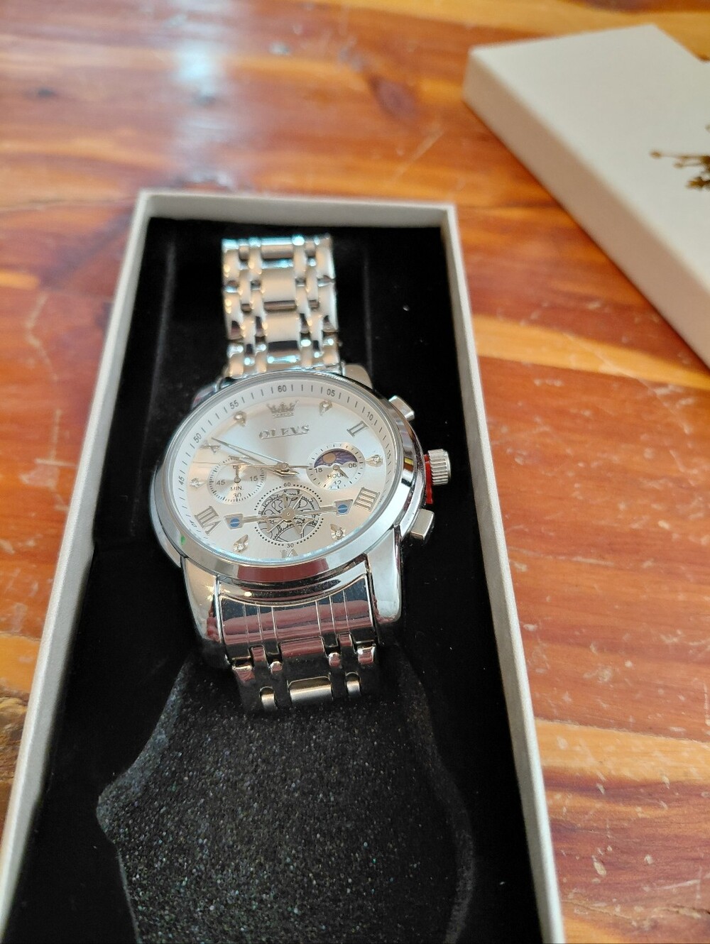 NEW IN BOX NEVER WORN "Olves Chronograph, Moon Phase Watch